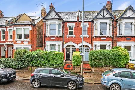 31685_ja_111_putney_bridge_road_1_lo