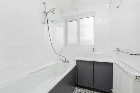 28367_ja_151_hayward_gardens_6_lo