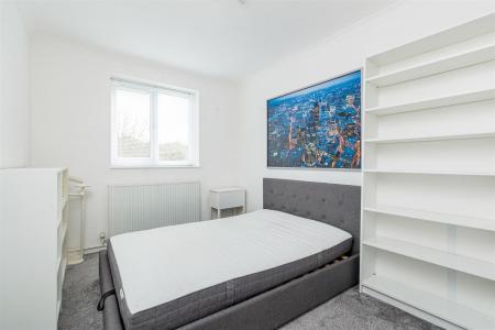 28367_ja_151_hayward_gardens_7_lo