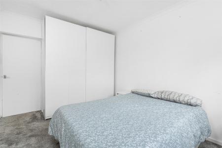 28367_ja_151_hayward_gardens_9_lo