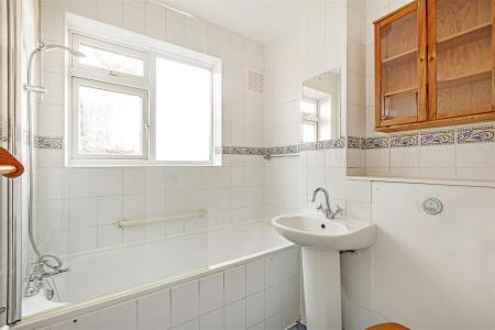 19266_james_anderson___68_friars_avenue___8