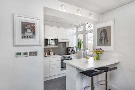 27080_james_anderson_42_avon_court_3_lo