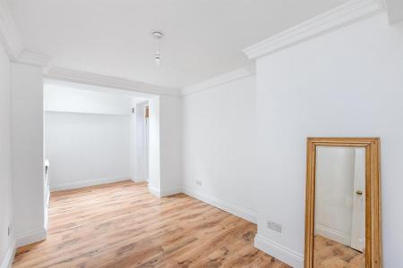 22938_james_anderson___4_dryburgh_court___13_lo