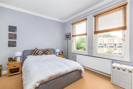 22699_james_anderson___flat_2_2_holmbush_road___8_
