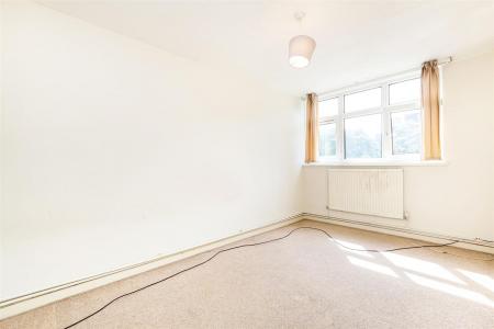 22288_james_anderson_39_woking_close_7_lo