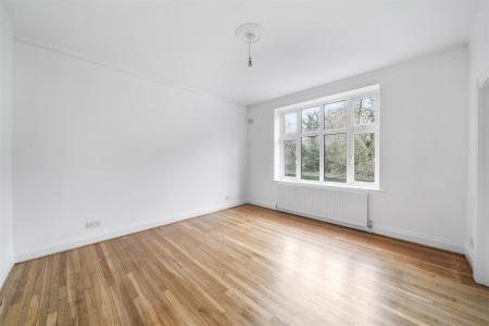 To Let - Ross Court SW15 3NZ-No Watermark-14.jpg