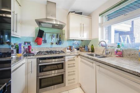 10_125_Upper_Richmond_Road-7.jpg