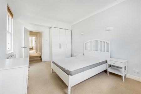 21128_ja_2_131_disraeli_road_2_lo