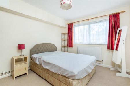 31445_ja_16_ashcombe_court_3_lo