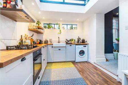 31931_ja_flat_2_17_woodborough_3_lo