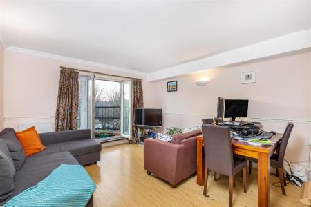 26541_james_anderson___14_milton_court___4_lo