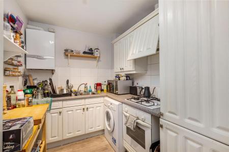 26541_james_anderson___14_milton_court___9_lo