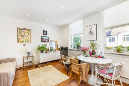 30155_james_anderson___3b_haldon_road___4_lo