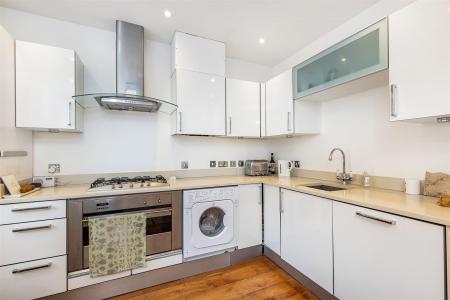 30155_james_anderson___3b_haldon_road___7_lo