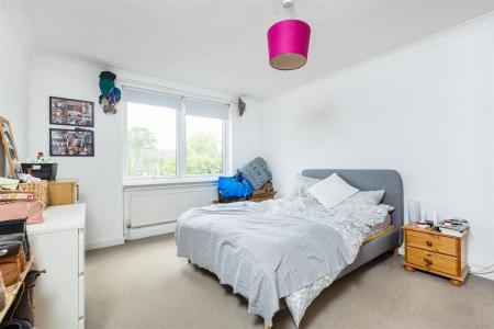 29314_ja_flat_11_melina_court_4_lo.jpg
