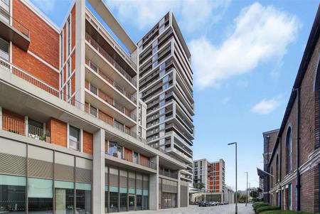 To Let - 1 Bedroom - Coda Residences SW11 3JD-No W