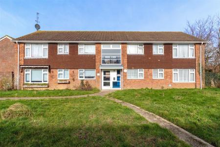 42 Bushby Gardens-013.jpg