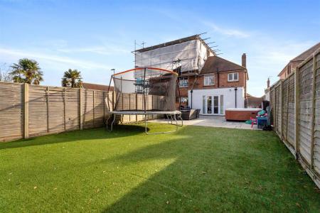 24 Salvington gardens-016.jpg