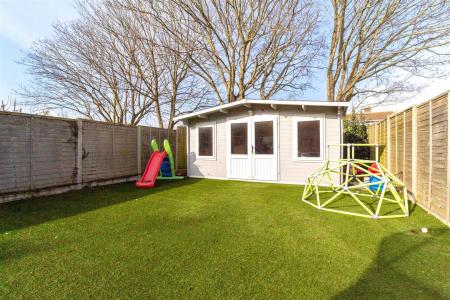 24 Salvington gardens-013.jpg