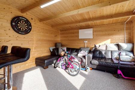 24 Salvington gardens-015.jpg