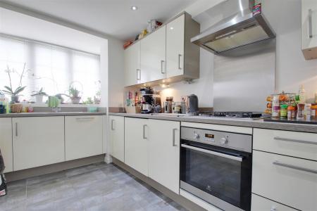 img_6057 (1)-img_6059 (1).jpg