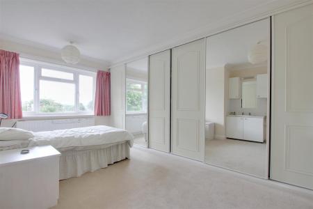 img_1235 (1)-img_1237 (1).jpg