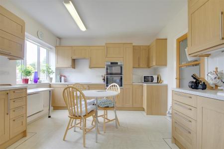 img_1226 (1)-img_1228.jpg