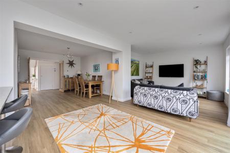 Arlington Close, 14-029.jpg