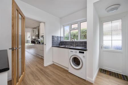 Arlington Close, 14-033.jpg