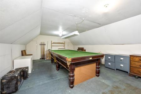 Beccles Road, 4-001.jpg