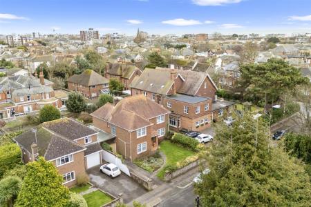 Beccles Road, 4-038.jpg