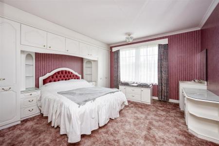 Beccles Road, 4-009.jpg