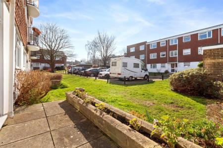 24,Norfolk Court-011.jpg