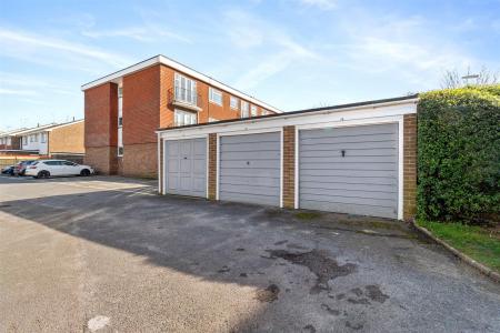 24,Norfolk Court-015.jpg