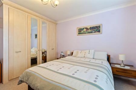 24,Norfolk Court-010.jpg