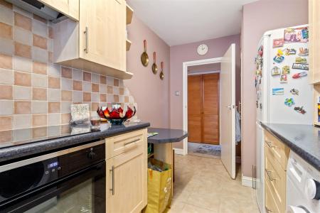 24,Norfolk Court-008.jpg