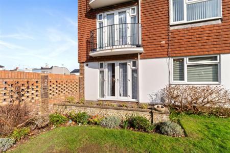 24,Norfolk Court-013.jpg