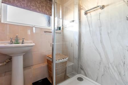 24,Norfolk Court-005.jpg