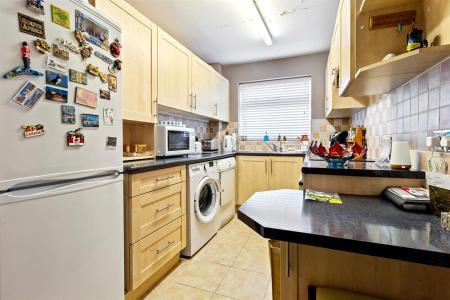 24,Norfolk Court-006.jpg