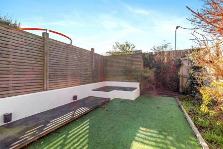 Pilgrims Walk, 24-015.jpg