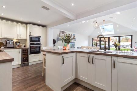 Rodean Road 68-010.jpg