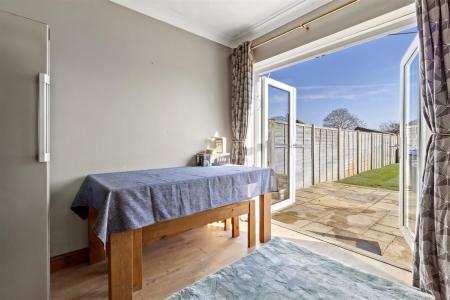 Pilgrims Close, 12-025.JPG