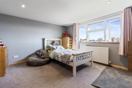 Pilgrims Close, 12-034.JPG