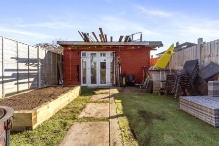 Pilgrims Close, 12-023.JPG