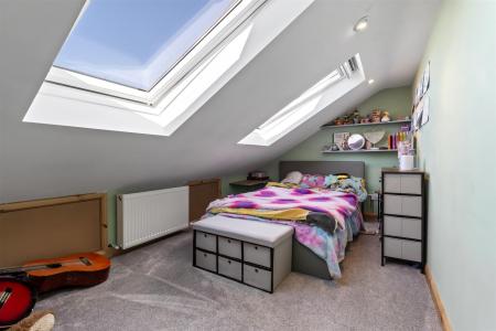 Pilgrims Close, 12-033.JPG