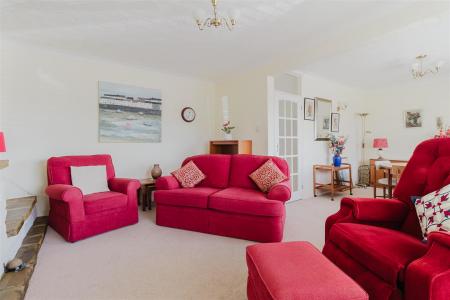 Windemere Crescent 32 - 15.jpg