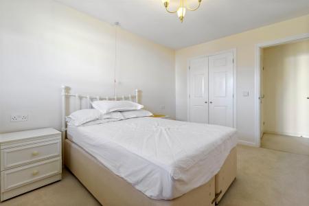 Amelia Court 31-004.jpg