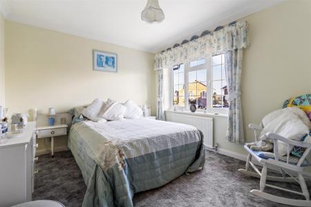 Church Close 4-003.JPG