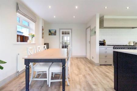 Marine Cresent , 18-009.jpg