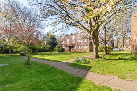 Dorchester Gardens 59-018.jpg